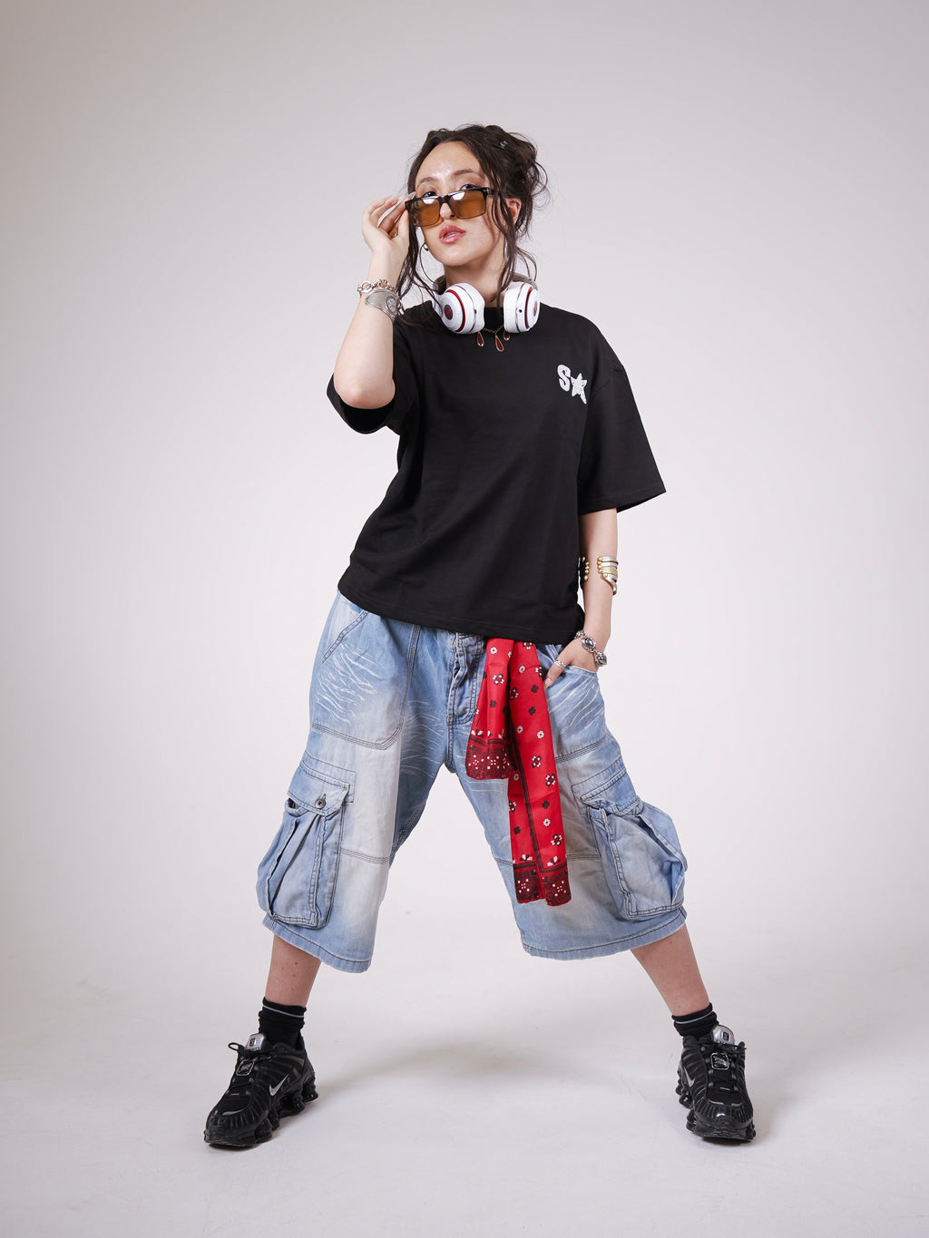 MAKE A SCENE WOMEN'S OVERSIZED TEE – BLACK